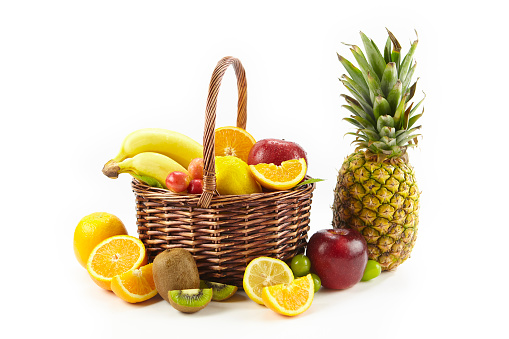 Corbeille de Fruits de Saison de 5 KG (Pour 3 à 10 personnes) - Livraison  de fruits au Bureau avec ClicMarket